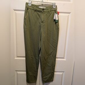 Contemporaine par Simons Vision 100% Organic Cotton Pants in Olive Green Size 0